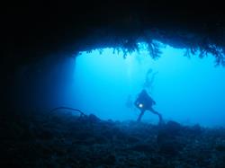 Cape Verdes Dive Centre - Sal Island. Cave diving.
